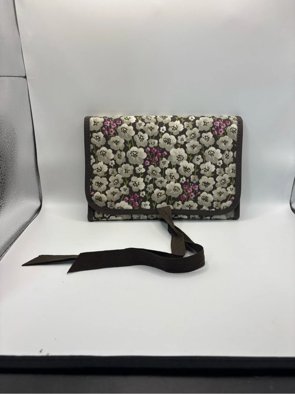 thirty-one compact folio
